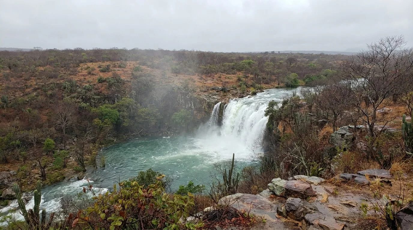 Cachoeira do Tinguis — cachoeira em Bahia, Brasil